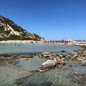 https://villa-rossella.in-sardinia.net